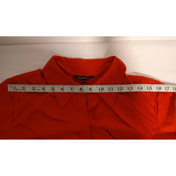 Lafayette 148 New York Shirt Blouse Size 12 Cherry Red Textured Hidden Button - Picture 8 of 9